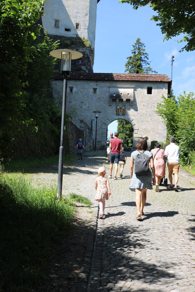 SchlossLenzburg-3